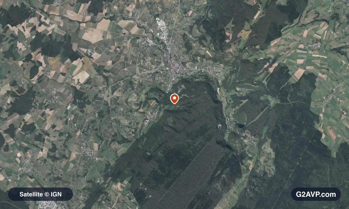 Vue satellite (orthophoto IGN) du secteur d'Arbois, même emprise que la carte géologique