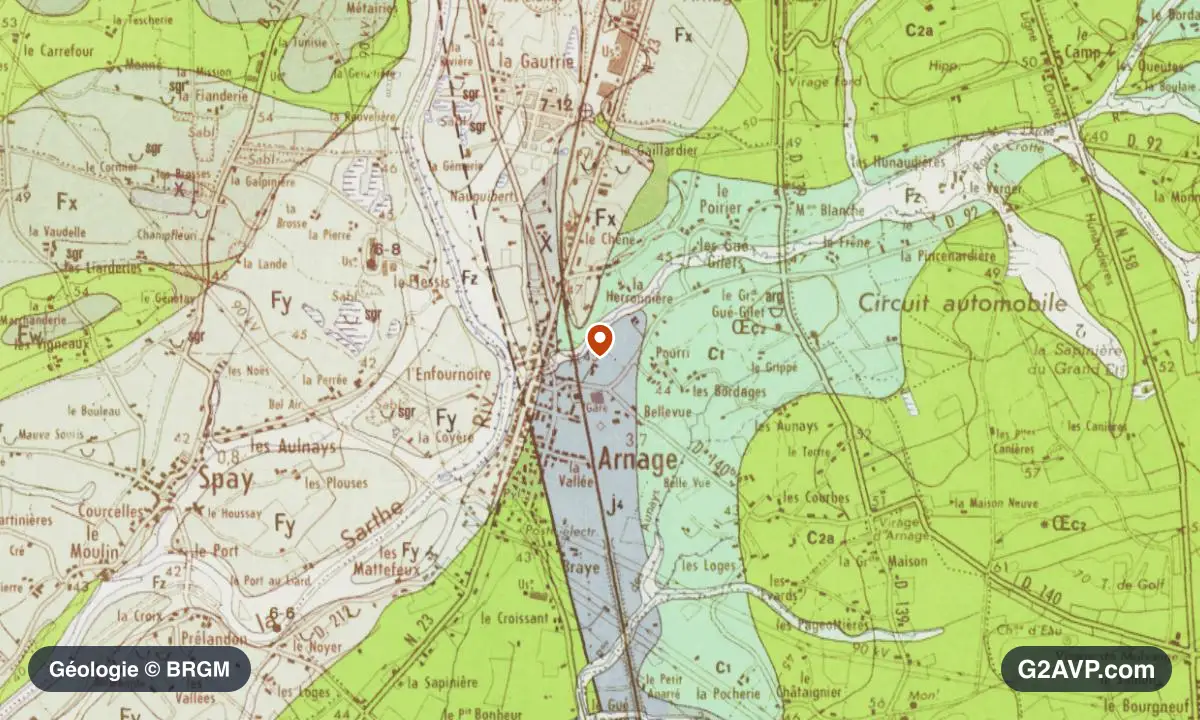 Carte géologique BRGM au 1/50 000 du secteur d'Arnage : craie en formations dominantes, repère au centre de la commune