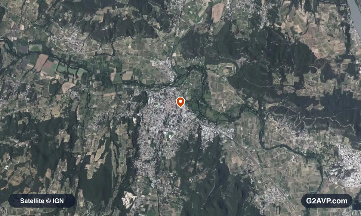 Vue satellite (orthophoto IGN) du secteur de Bagnols-sur-Cèze, même emprise que la carte géologique