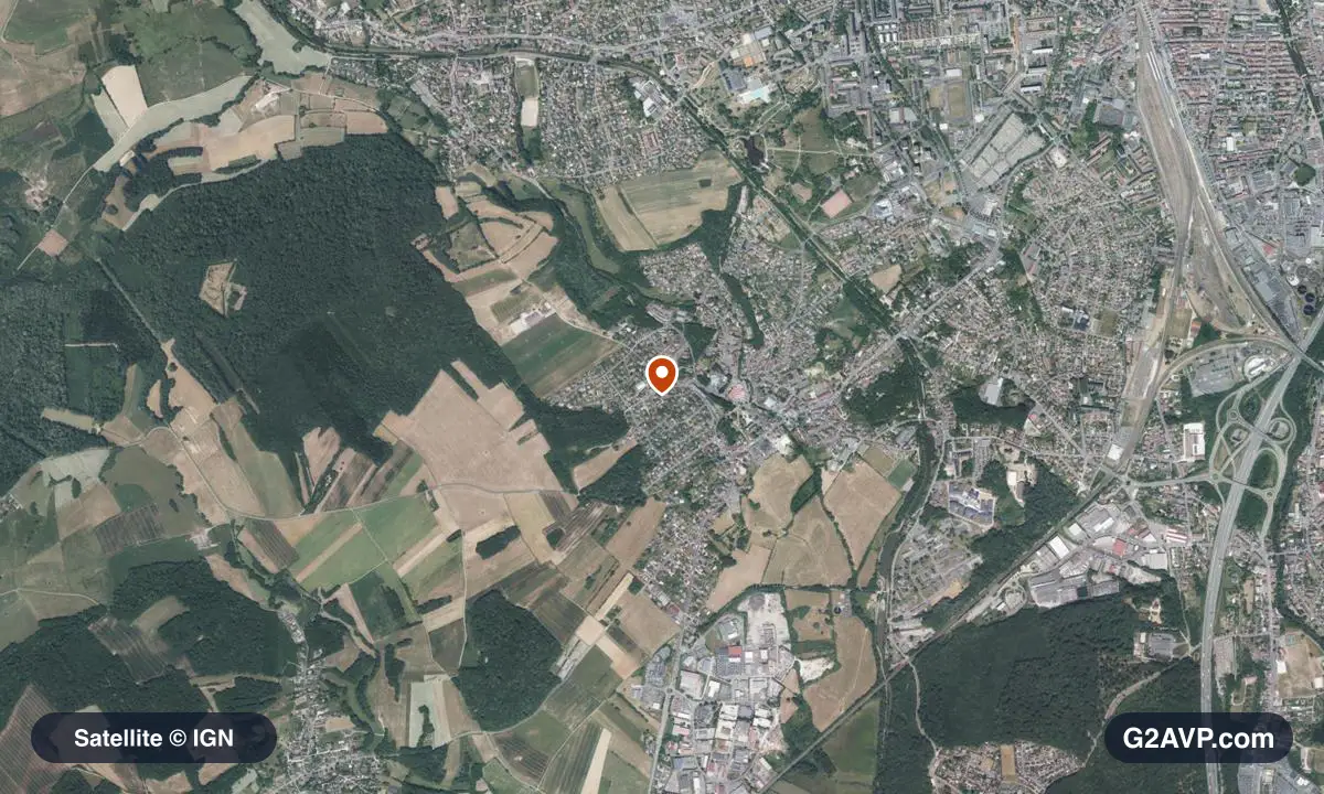 Vue satellite (orthophoto IGN) du secteur de Bavilliers, même emprise que la carte géologique