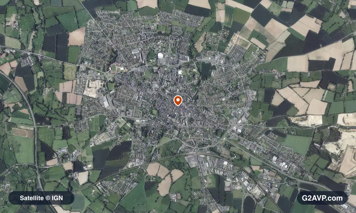 Vue satellite (orthophoto IGN) du secteur de Bayeux, même emprise que la carte géologique