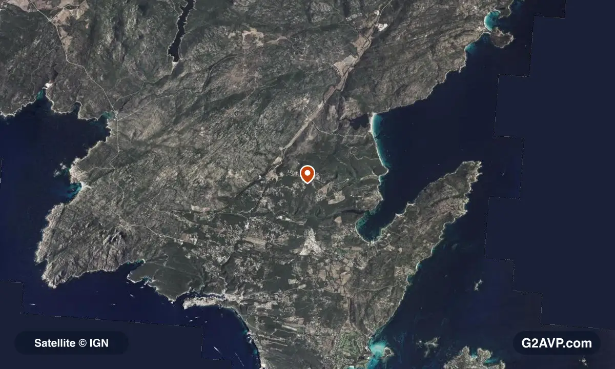 Vue satellite (orthophoto IGN) du secteur de Bonifacio, même emprise que la carte géologique