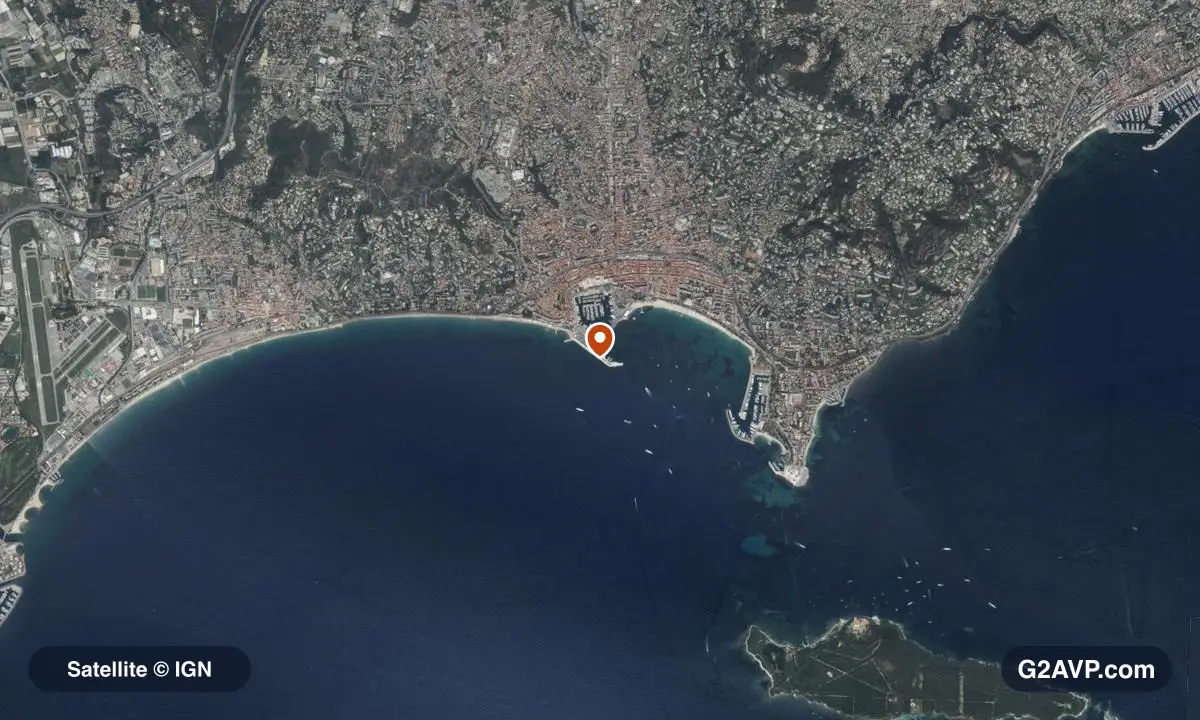 Vue satellite (orthophoto IGN) du secteur de Cannes, même emprise que la carte géologique