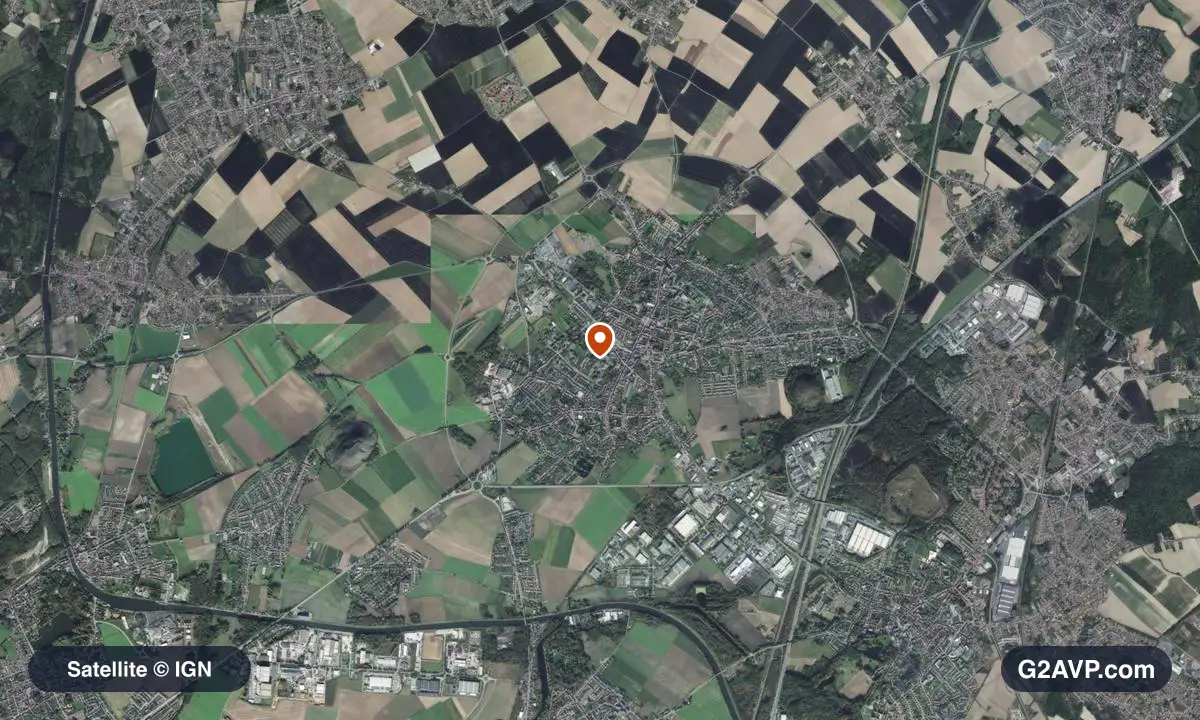 Vue satellite (orthophoto IGN) du secteur de Carvin, même emprise que la carte géologique