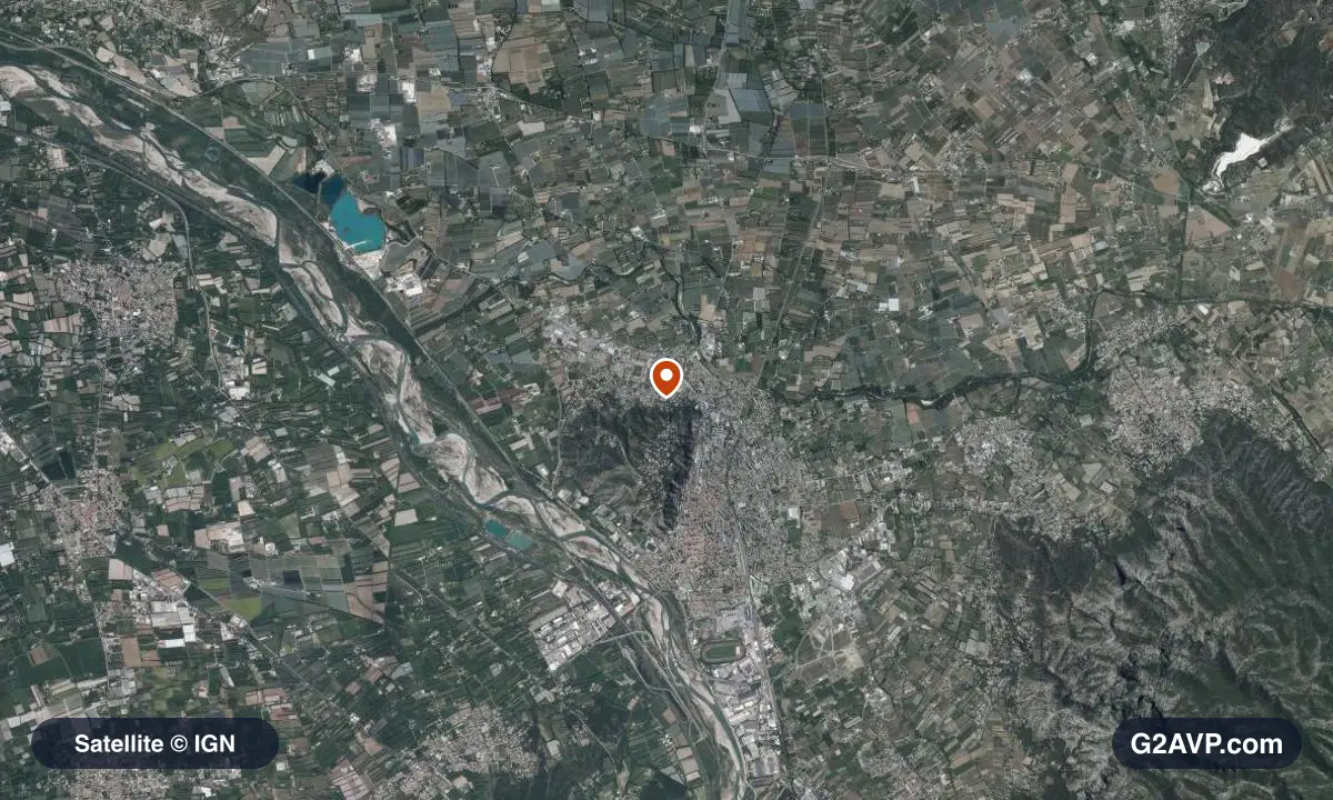 Vue satellite (orthophoto IGN) du secteur de Cavaillon, même emprise que la carte géologique