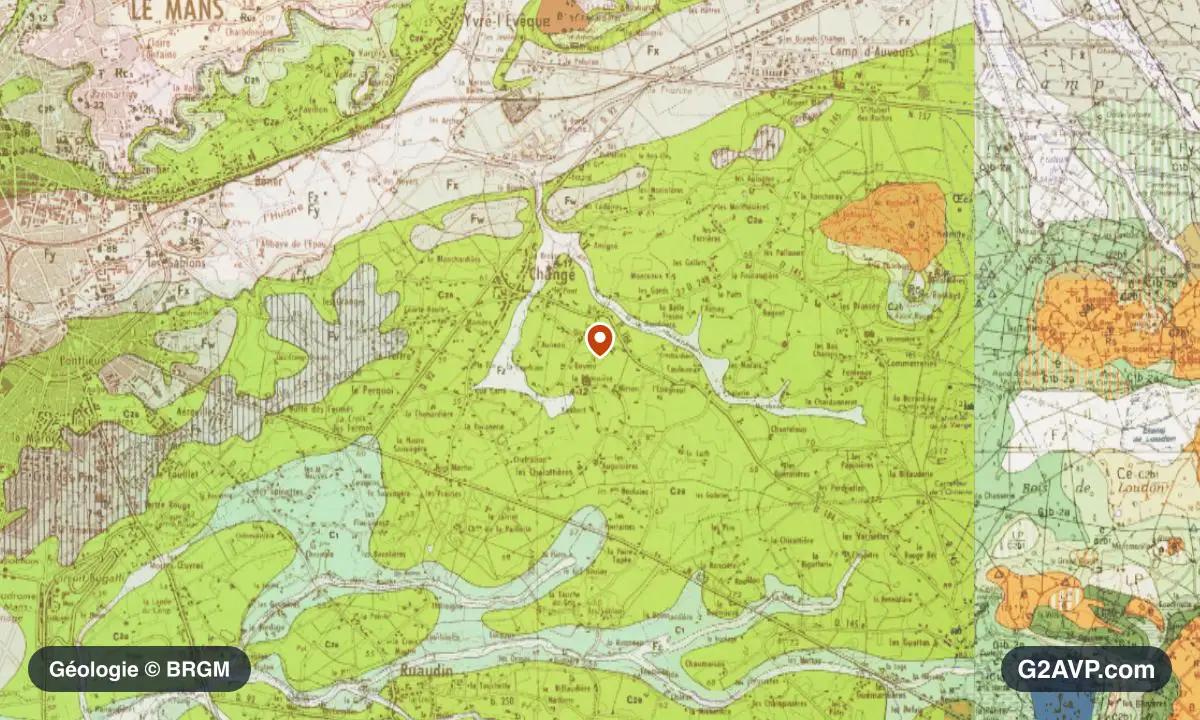 Carte géologique BRGM au 1/50 000 du secteur de Changé : craie en formations dominantes, repère au centre de la commune