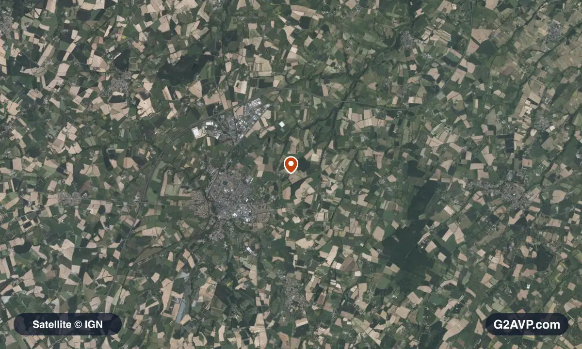 Vue satellite (orthophoto IGN) du secteur de Chemillé-en-Anjou, même emprise que la carte géologique