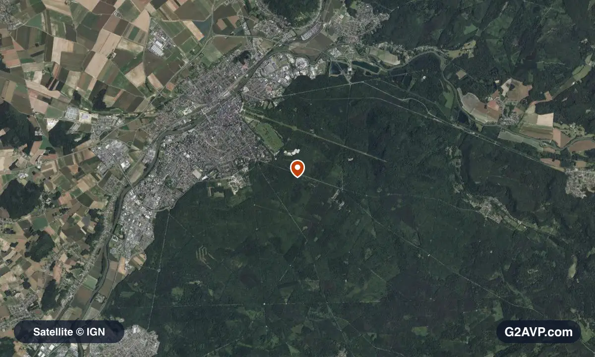 Vue satellite (orthophoto IGN) du secteur de Compiègne, même emprise que la carte géologique