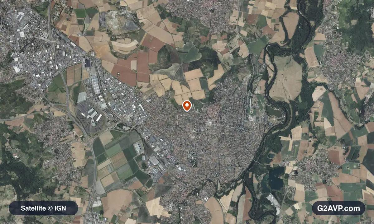 Vue satellite (orthophoto IGN) du secteur de Cournon-d'Auvergne, même emprise que la carte géologique