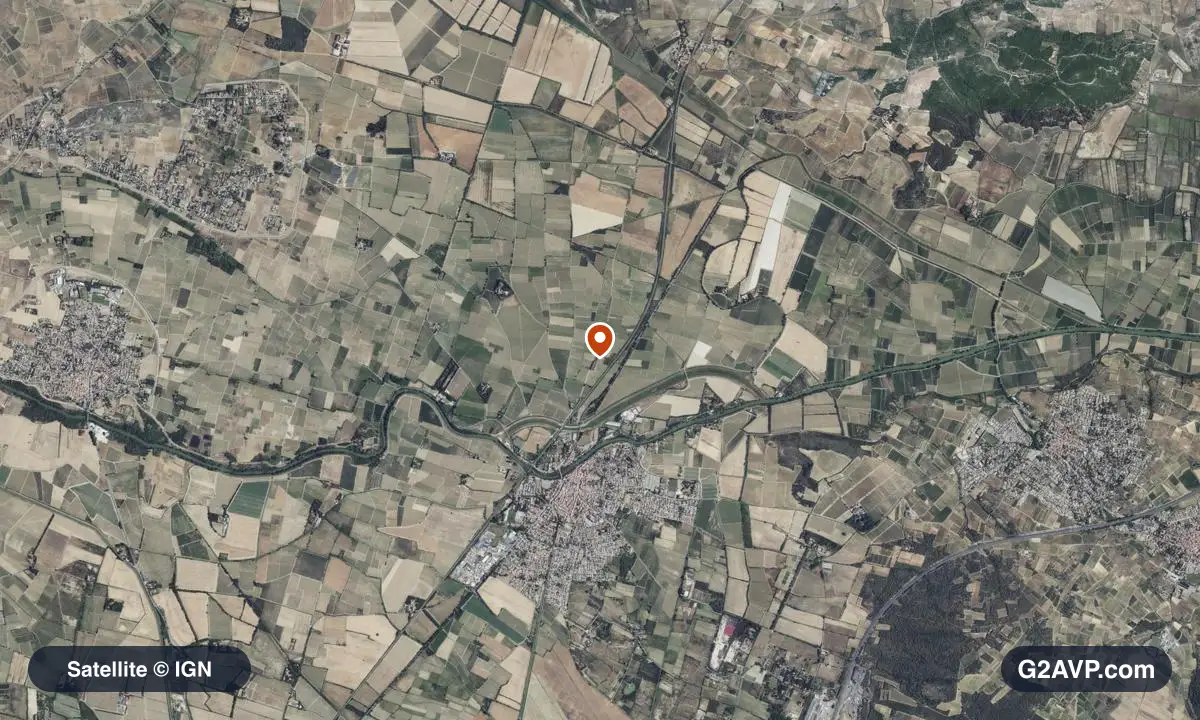 Vue satellite (orthophoto IGN) du secteur de Coursan, même emprise que la carte géologique