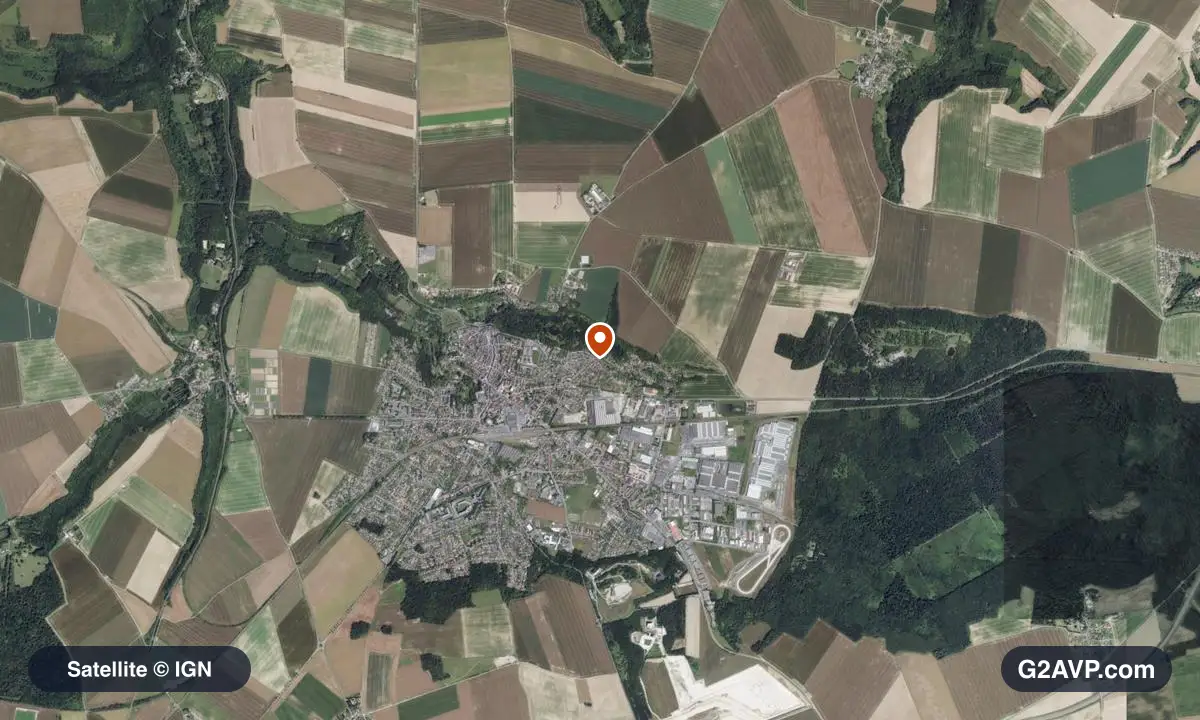 Vue satellite (orthophoto IGN) du secteur de Crépy-en-Valois, même emprise que la carte géologique