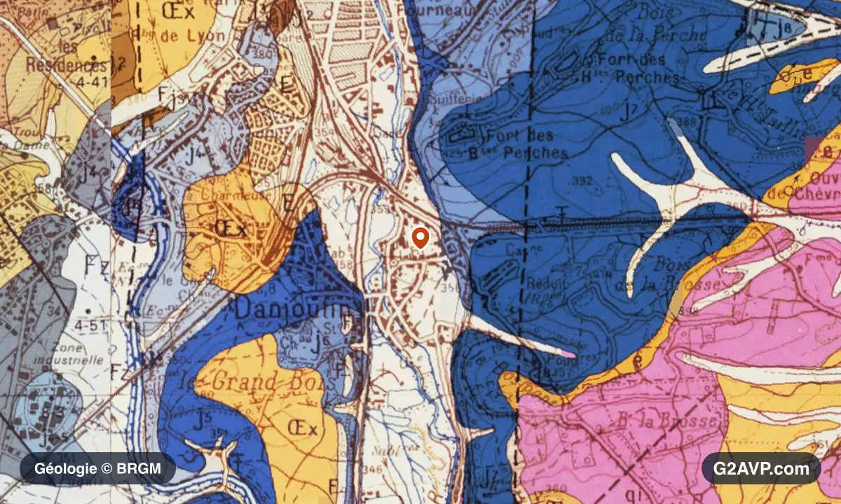 Carte géologique BRGM au 1/50 000 du secteur de Danjoutin : grès en formations dominantes, repère au centre de la commune