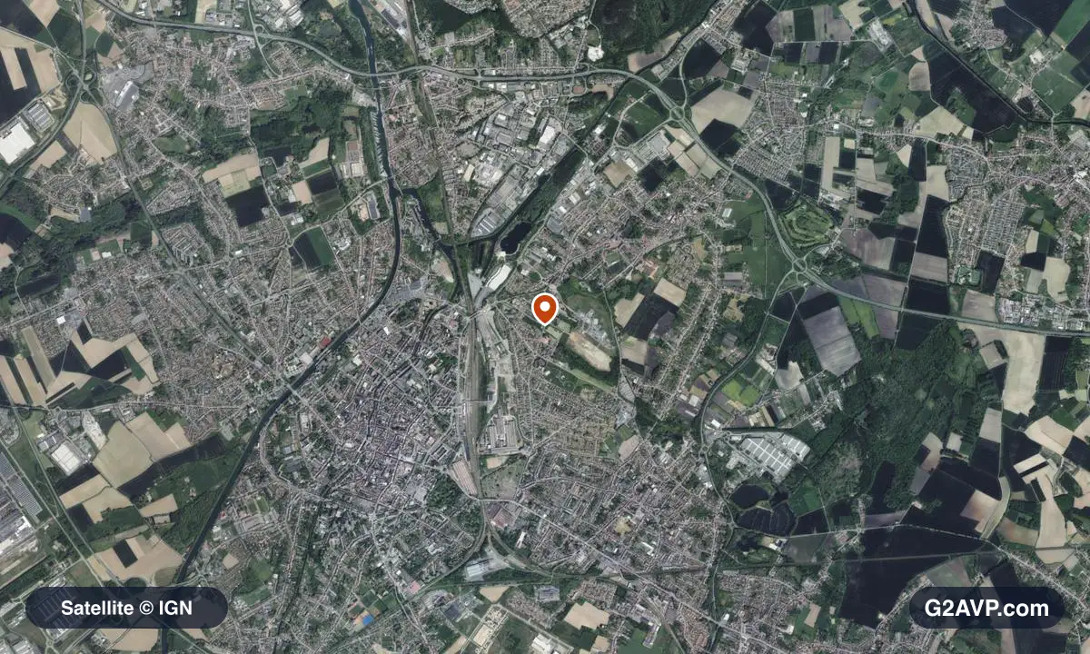 Vue satellite (orthophoto IGN) du secteur de Douai, même emprise que la carte géologique