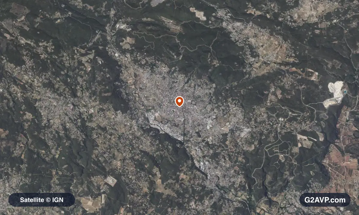 Vue satellite (orthophoto IGN) du secteur de Draguignan, même emprise que la carte géologique