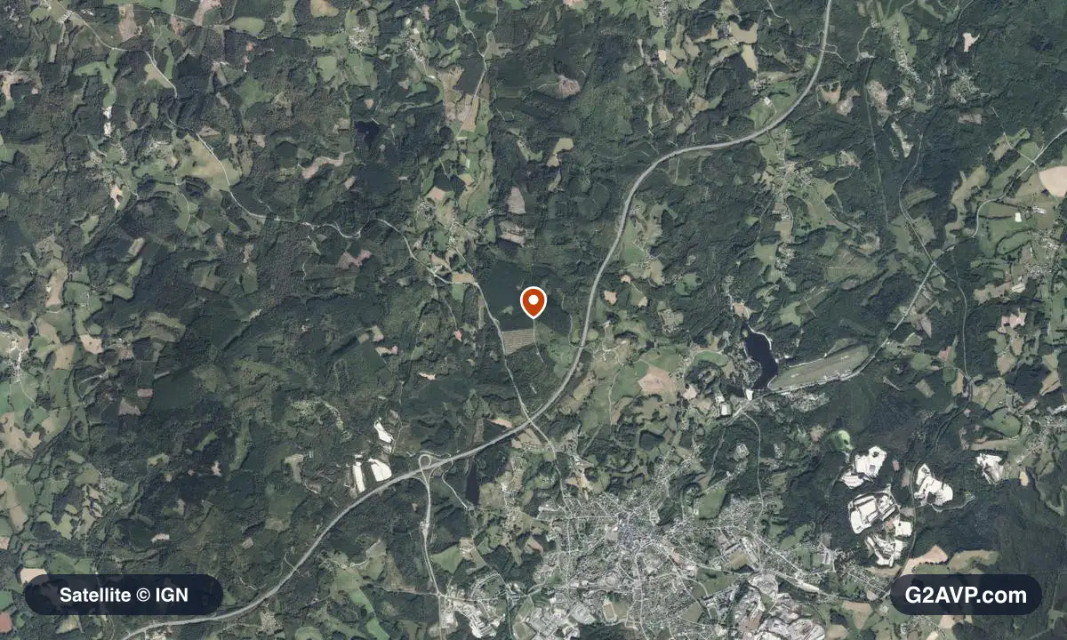 Vue satellite (orthophoto IGN) du secteur d'Égletons, même emprise que la carte géologique