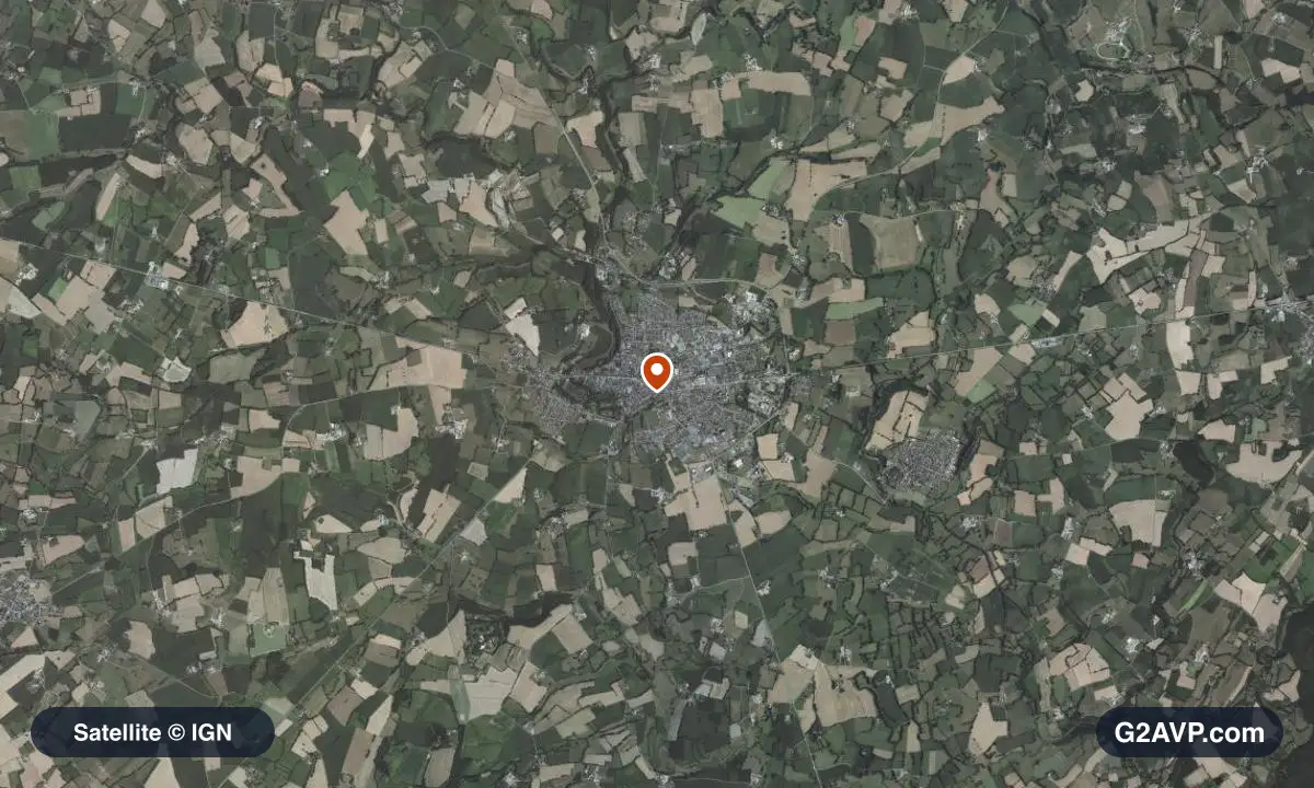 Vue satellite (orthophoto IGN) du secteur d'Ernée, même emprise que la carte géologique