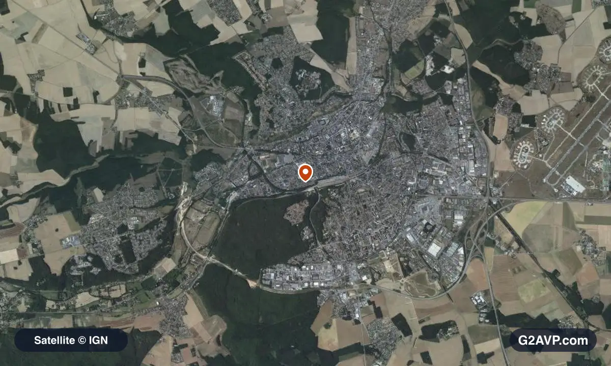Vue satellite (orthophoto IGN) du secteur d'Évreux, même emprise que la carte géologique