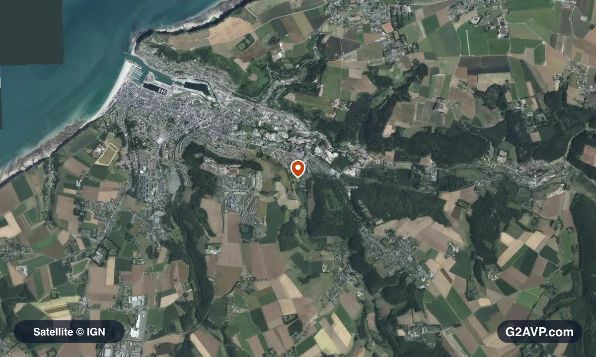 Vue satellite (orthophoto IGN) du secteur de Fécamp, même emprise que la carte géologique
