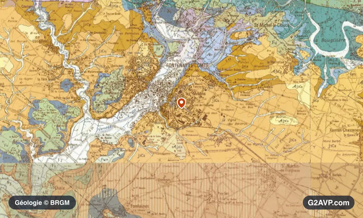 Carte géologique BRGM au 1/50 000 du secteur de Fontenay-le-Comte : calcaires, marnes et gypse en formations dominantes, repère au centre de la commune