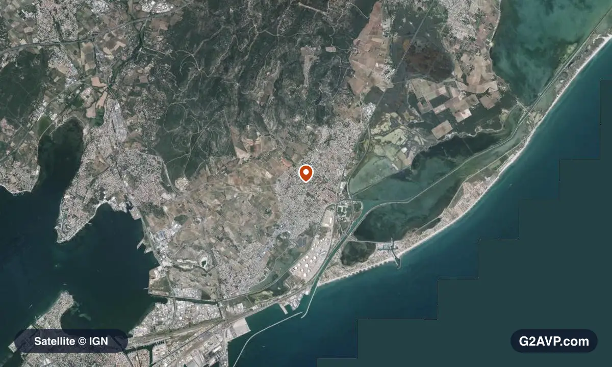 Vue satellite (orthophoto IGN) du secteur de Frontignan, même emprise que la carte géologique