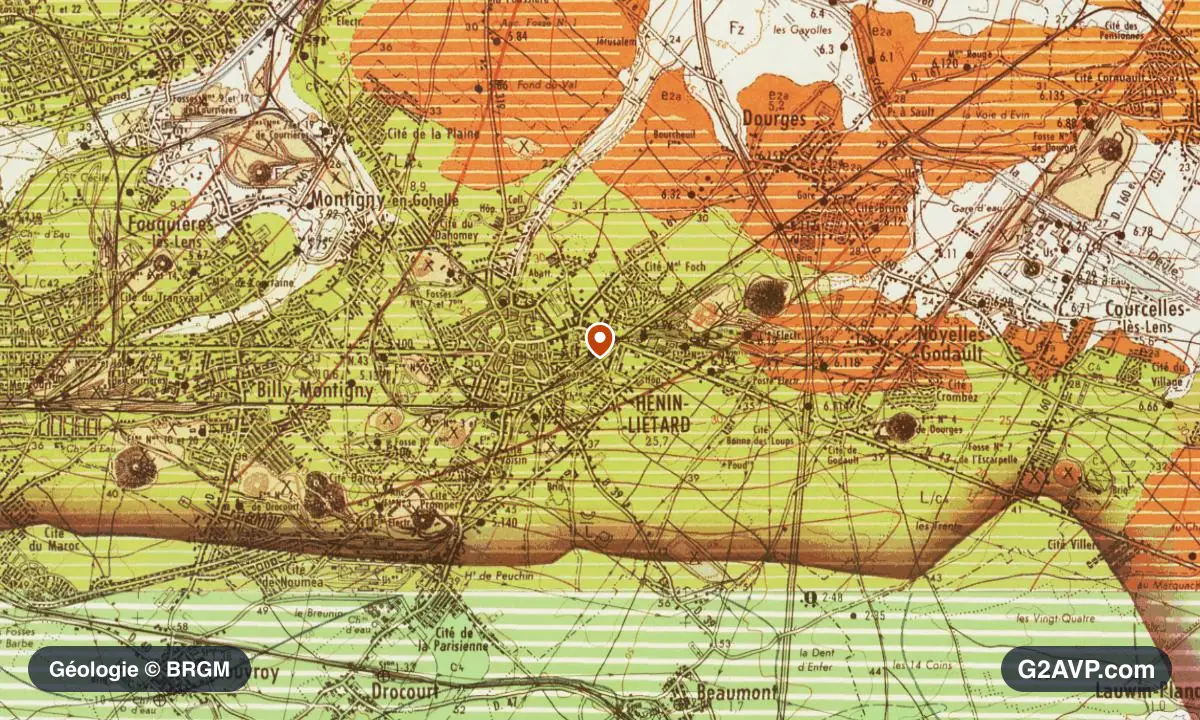 Carte géologique BRGM au 1/50 000 du secteur d'Hénin-Beaumont : craie en formations dominantes, repère au centre de la commune