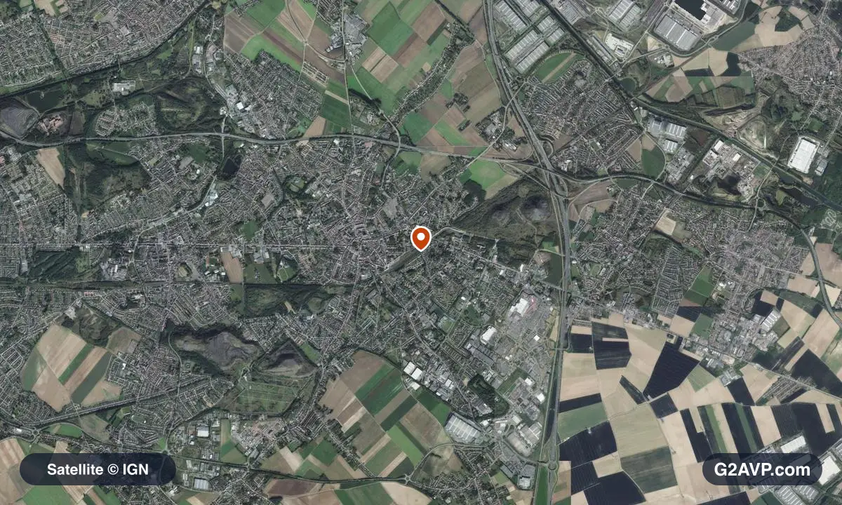 Vue satellite (orthophoto IGN) du secteur d'Hénin-Beaumont, même emprise que la carte géologique