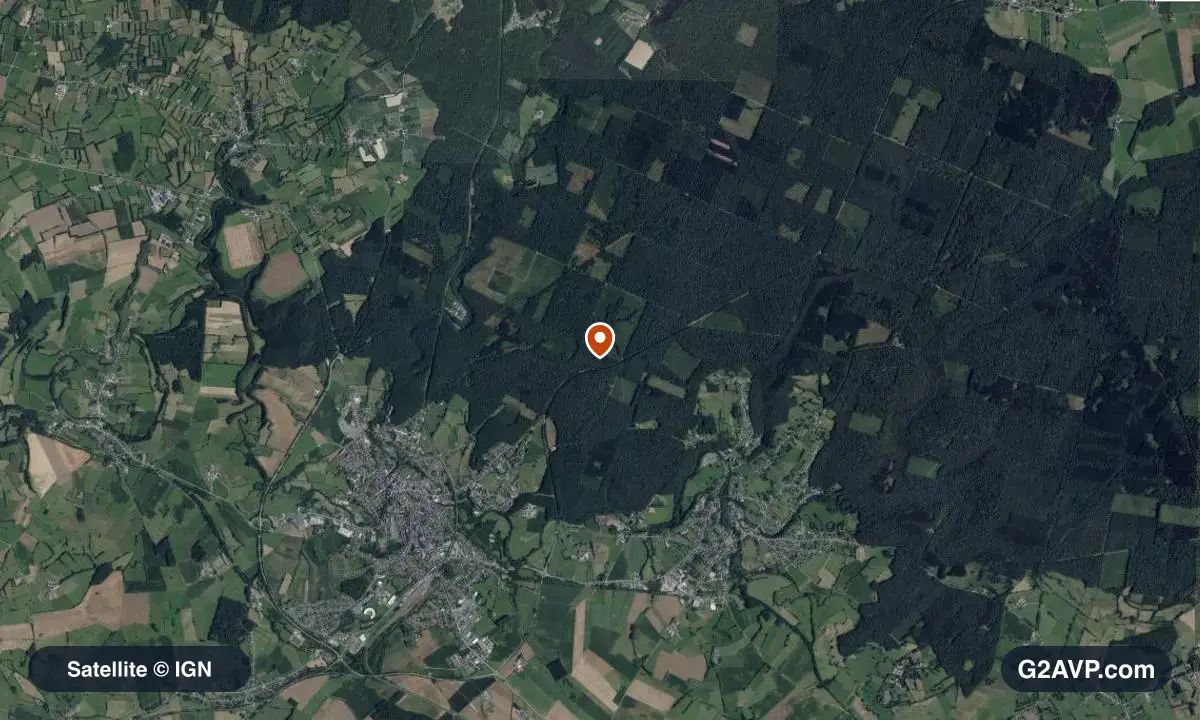 Vue satellite (orthophoto IGN) du secteur d'Hirson, même emprise que la carte géologique
