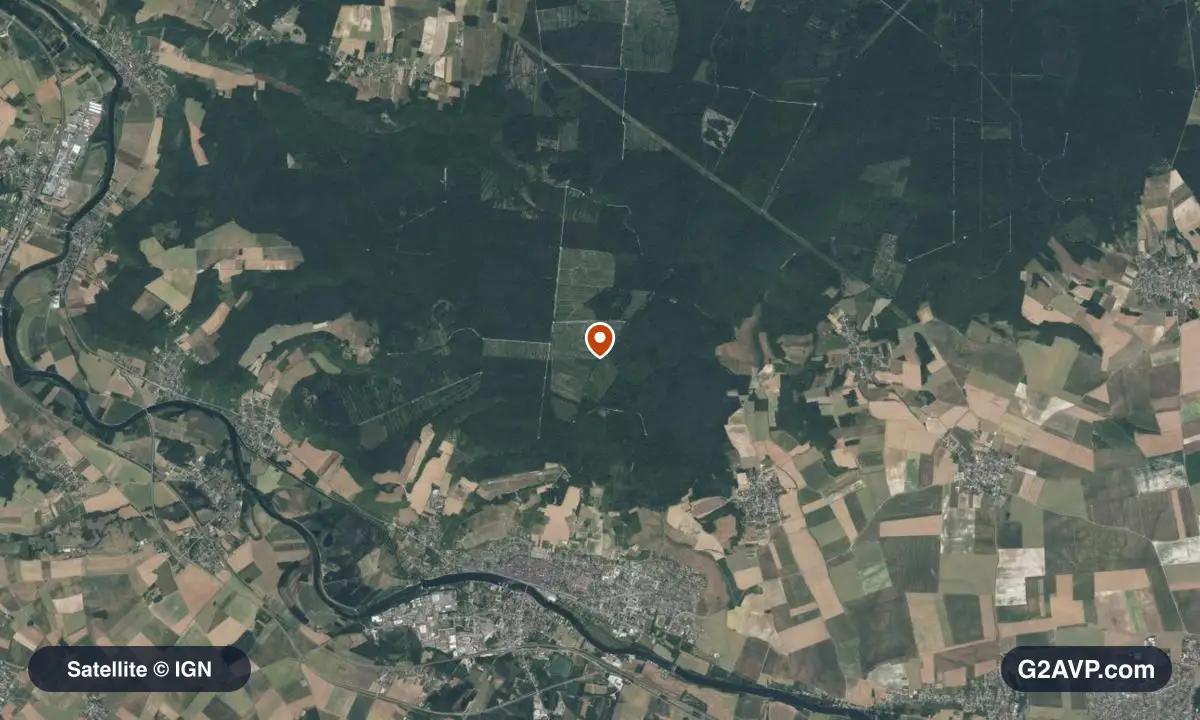 Vue satellite (orthophoto IGN) du secteur de Joigny, même emprise que la carte géologique