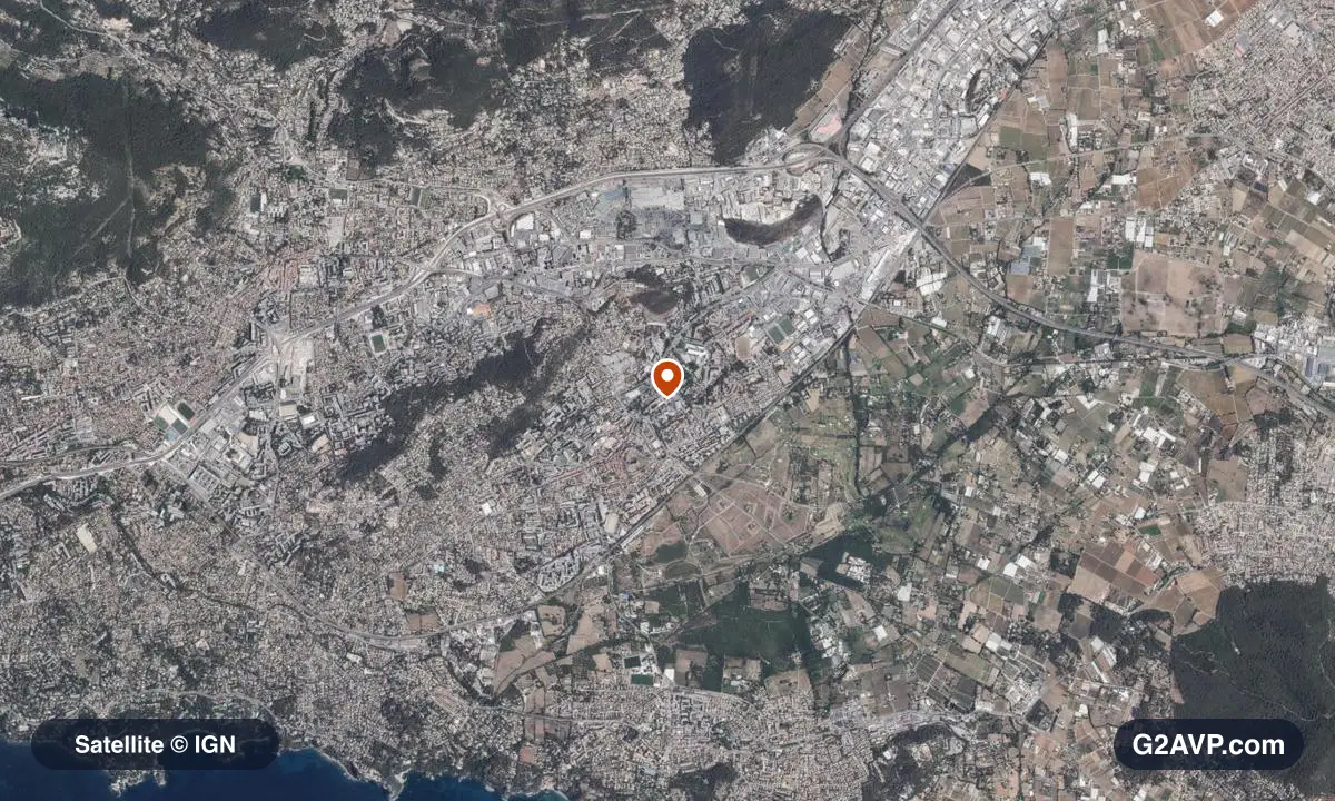 Vue satellite (orthophoto IGN) du secteur de La Garde, même emprise que la carte géologique