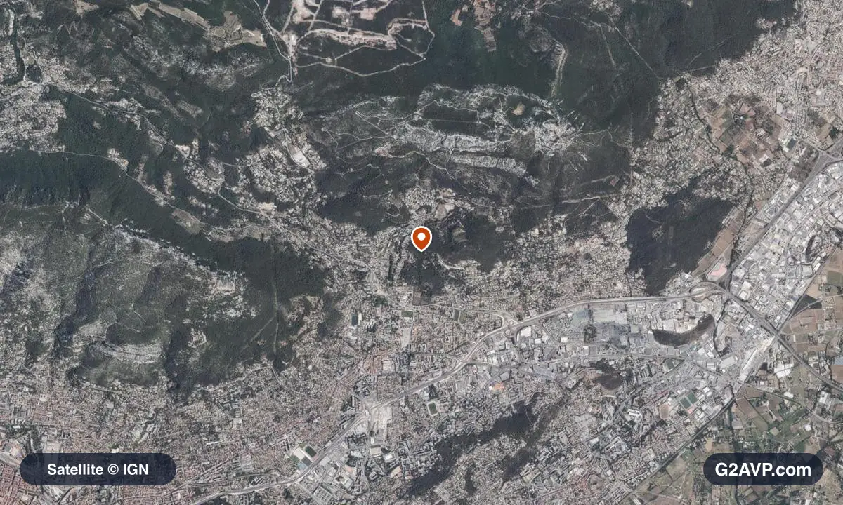Vue satellite (orthophoto IGN) du secteur de La Valette-du-Var, même emprise que la carte géologique