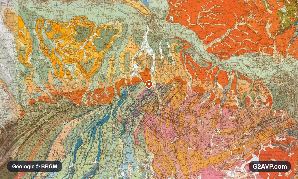 Carte géologique BRGM au 1/50 000 du secteur de Labruguière : schistes et grès en formations dominantes, repère au centre de la commune