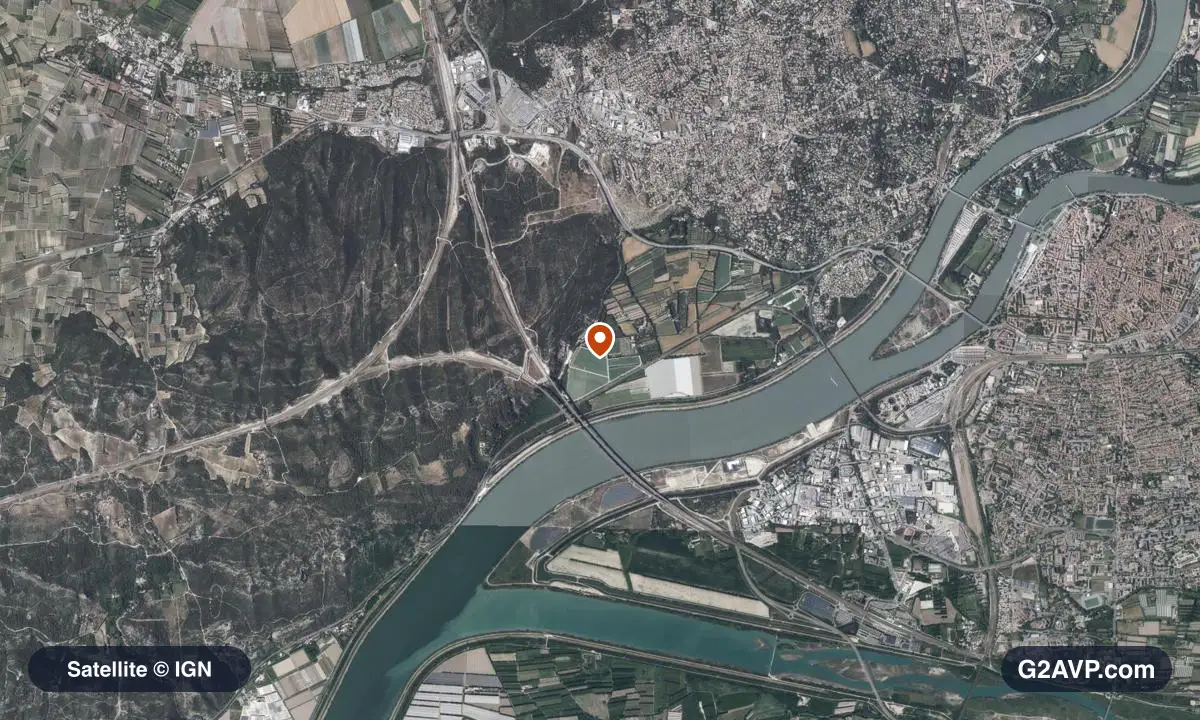 Vue satellite (orthophoto IGN) du secteur des Angles, même emprise que la carte géologique