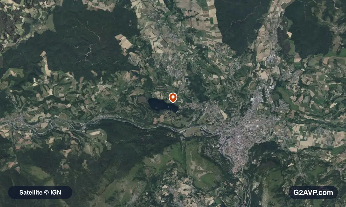 Vue satellite (orthophoto IGN) du secteur de Lourdes, même emprise que la carte géologique