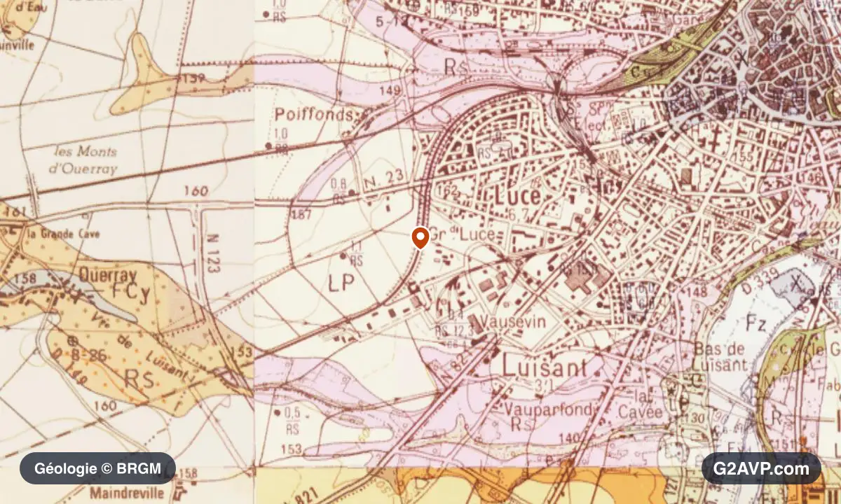 Carte géologique BRGM au 1/50 000 du secteur de Lucé : craie en formations dominantes, repère au centre de la commune