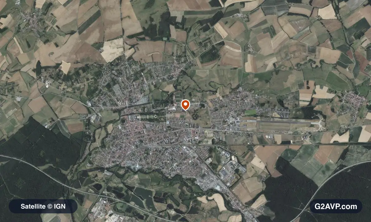 Vue satellite (orthophoto IGN) du secteur de Lunéville, même emprise que la carte géologique