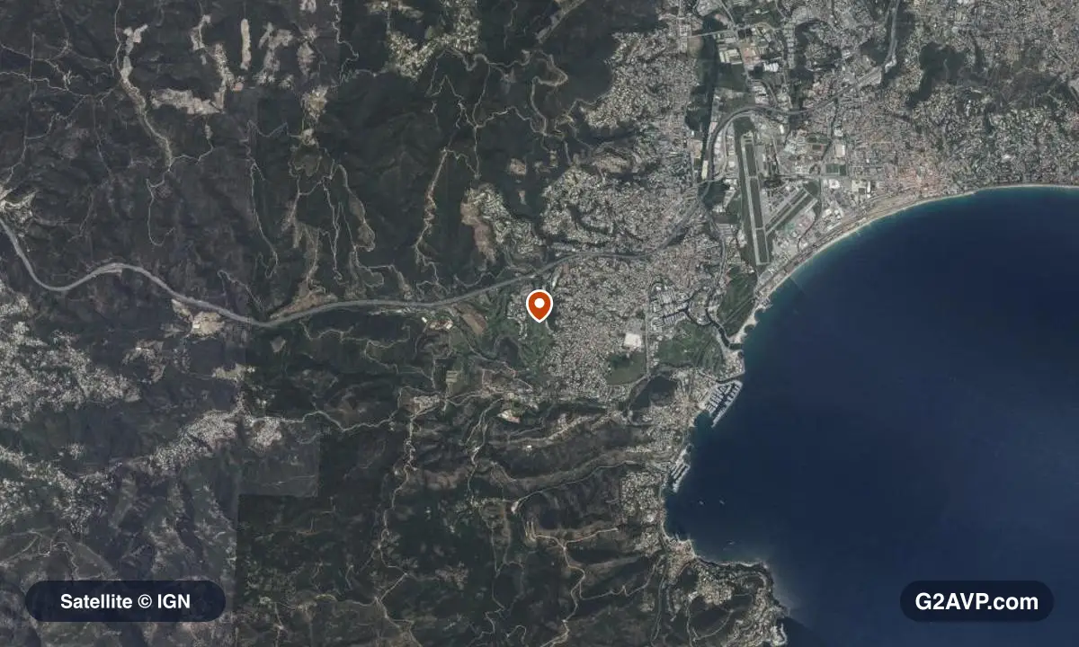 Vue satellite (orthophoto IGN) du secteur de Mandelieu-la-Napoule, même emprise que la carte géologique