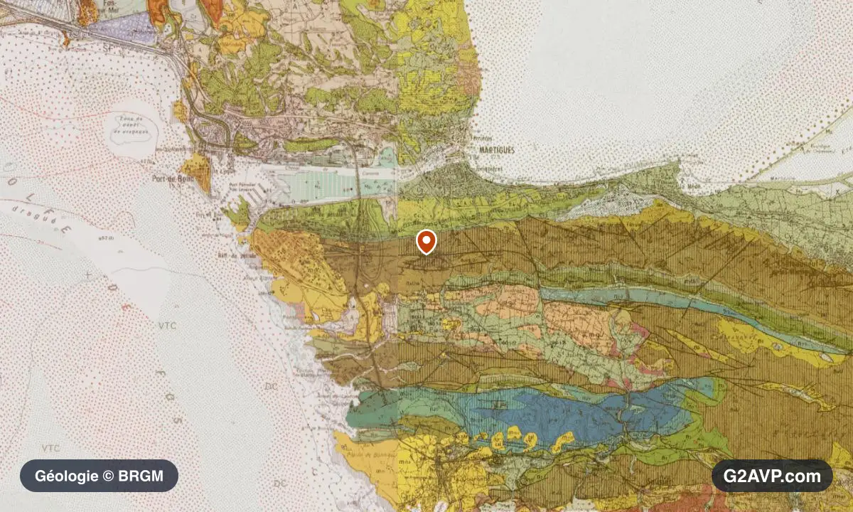 Carte géologique BRGM au 1/50 000 du secteur de Martigues : grès en formations dominantes, repère au centre de la commune