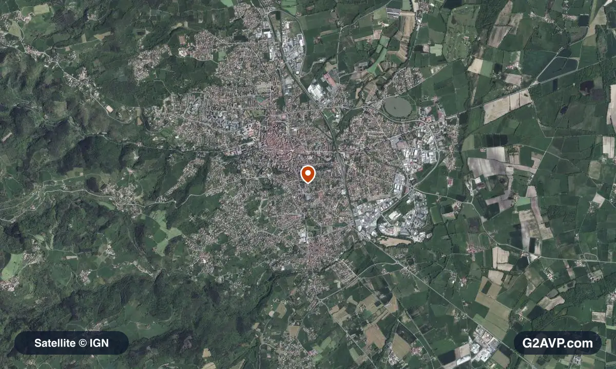 Vue satellite (orthophoto IGN) du secteur de Montbrison, même emprise que la carte géologique