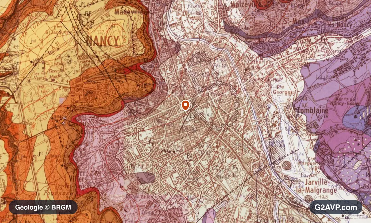 Carte géologique BRGM au 1/50 000 du secteur de Nancy : calcaires, marnes et gypse en formations dominantes, repère au centre de la commune