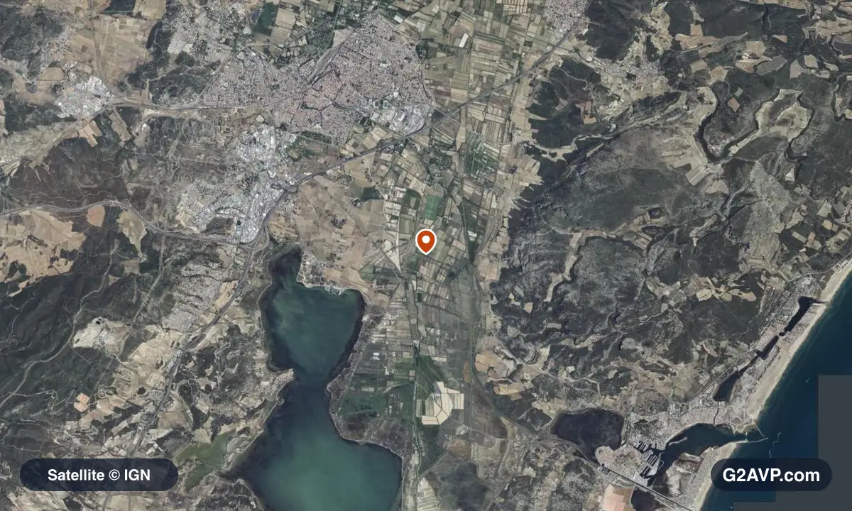 Vue satellite (orthophoto IGN) du secteur de Narbonne, même emprise que la carte géologique