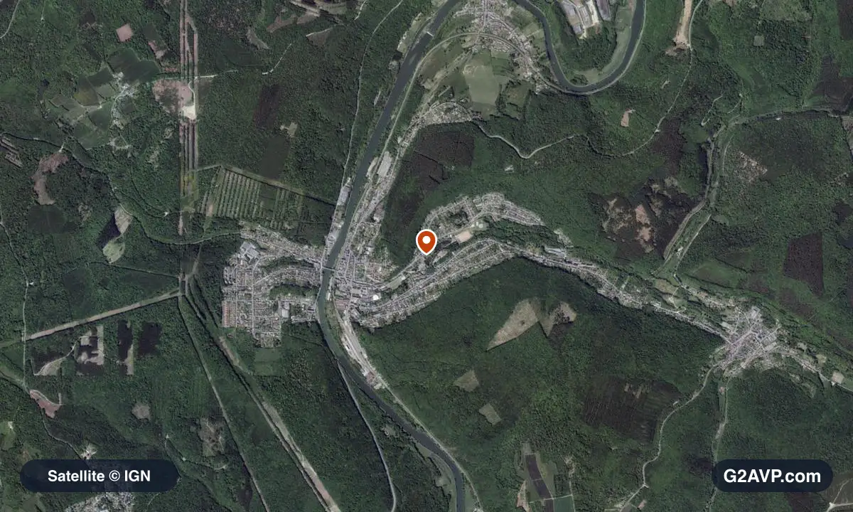 Vue satellite (orthophoto IGN) du secteur de Nouzonville, même emprise que la carte géologique