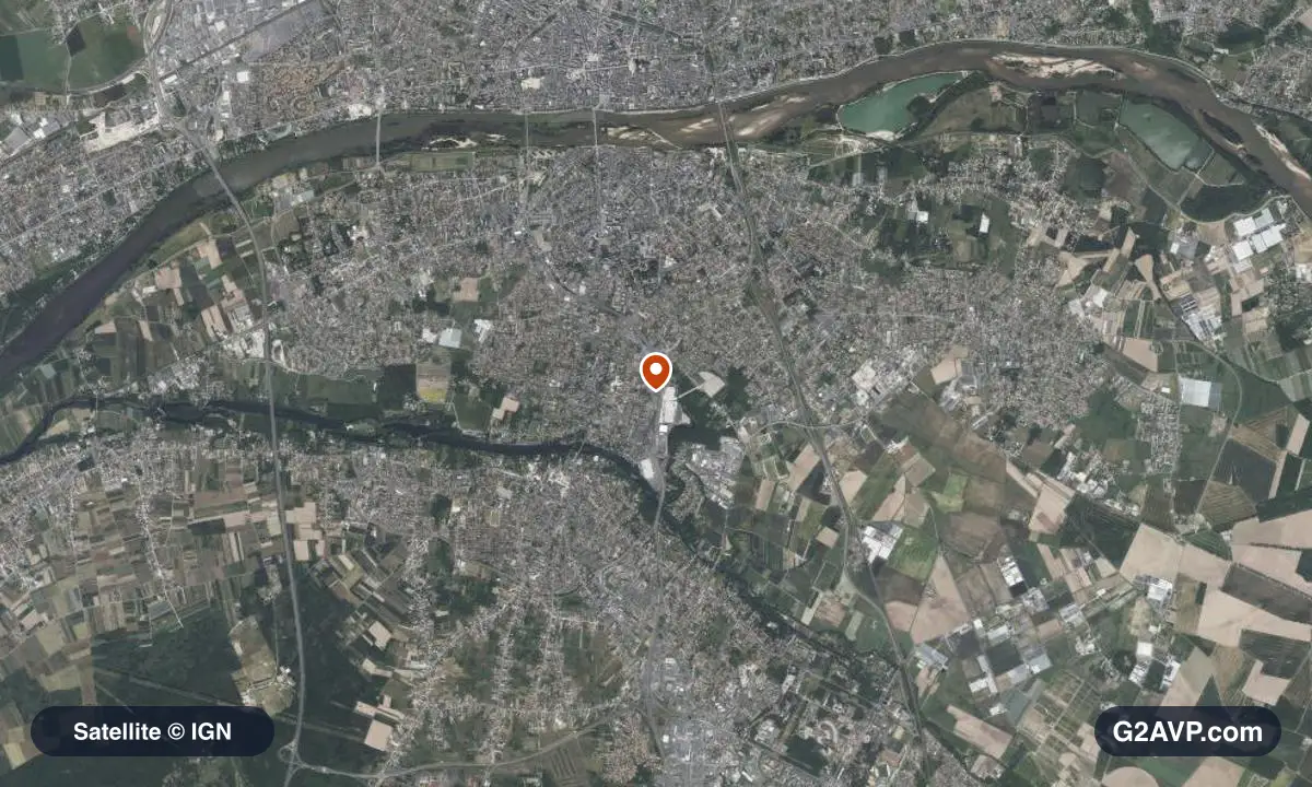 Vue satellite (orthophoto IGN) du secteur d'Orléans, même emprise que la carte géologique