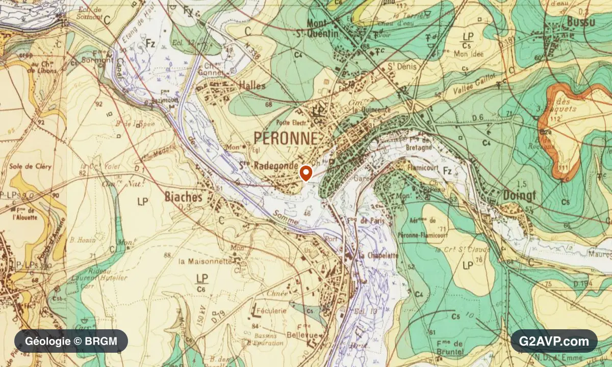 Carte géologique BRGM au 1/50 000 du secteur de Péronne : craie en formations dominantes, repère au centre de la commune