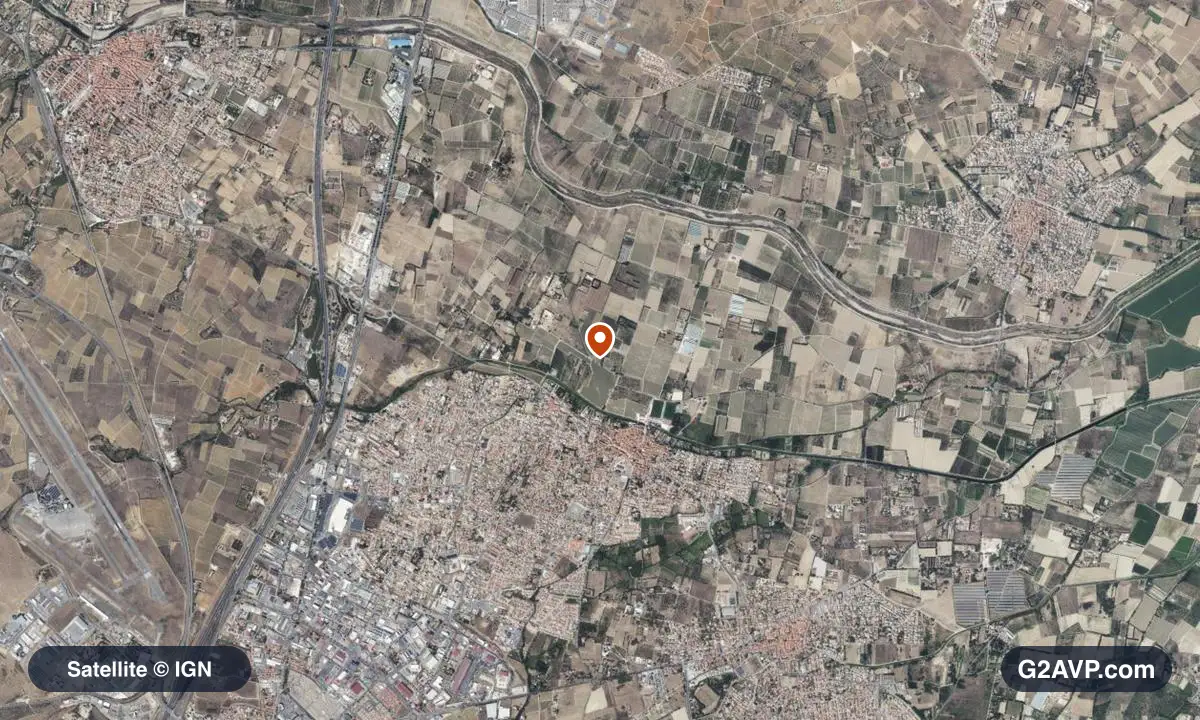 Vue satellite (orthophoto IGN) du secteur de Pia, même emprise que la carte géologique