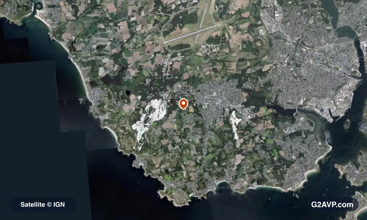 Vue satellite (orthophoto IGN) du secteur de Ploemeur, même emprise que la carte géologique