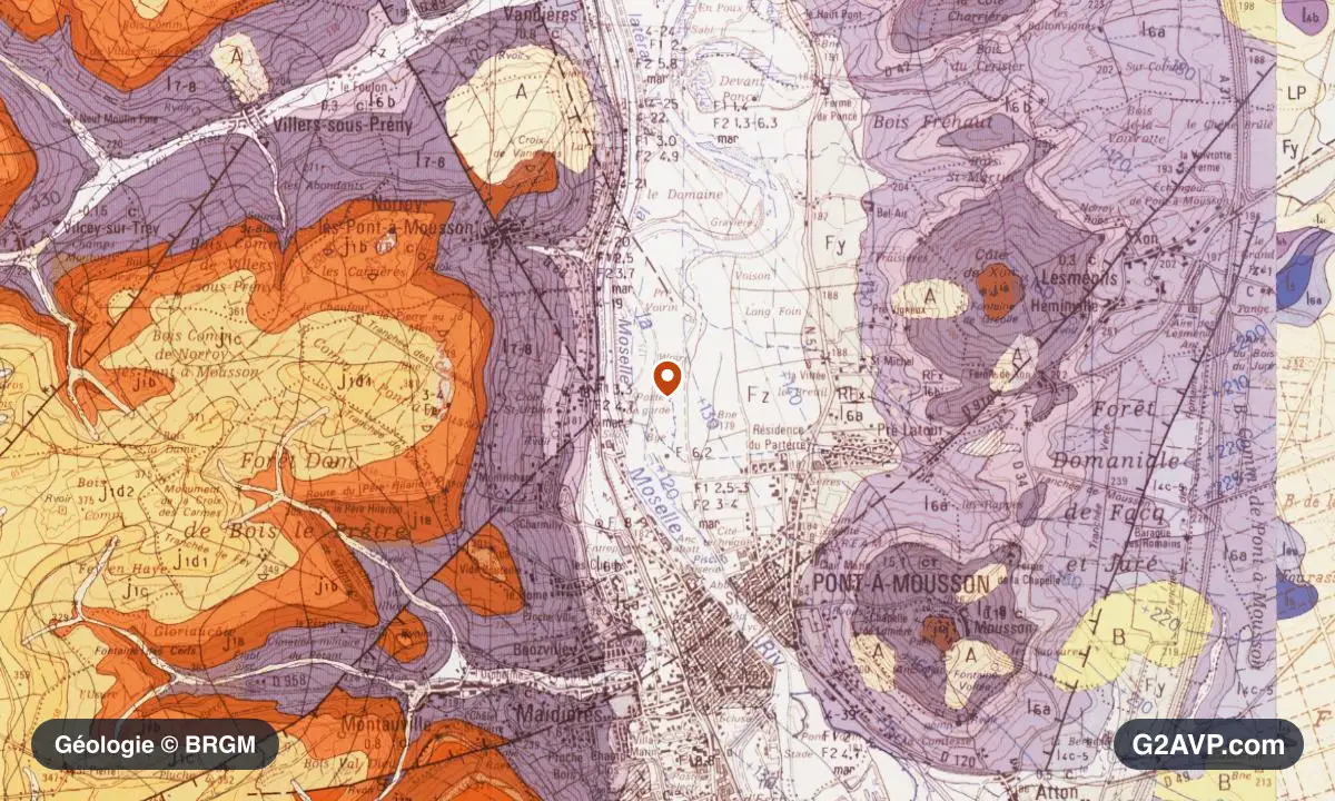 Carte géologique BRGM au 1/50 000 du secteur de Pont-à-Mousson : sables en formations dominantes, repère au centre de la commune