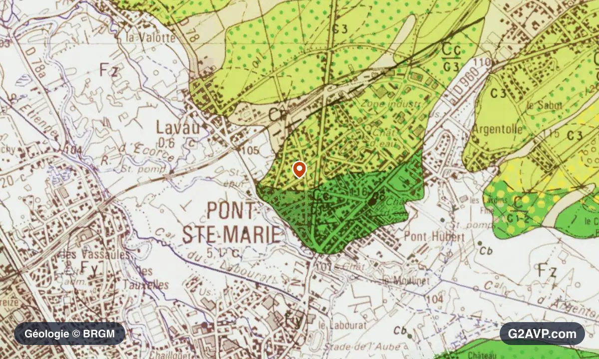 Carte géologique BRGM au 1/50 000 du secteur de Pont-Sainte-Marie : craie en formations dominantes, repère au centre de la commune