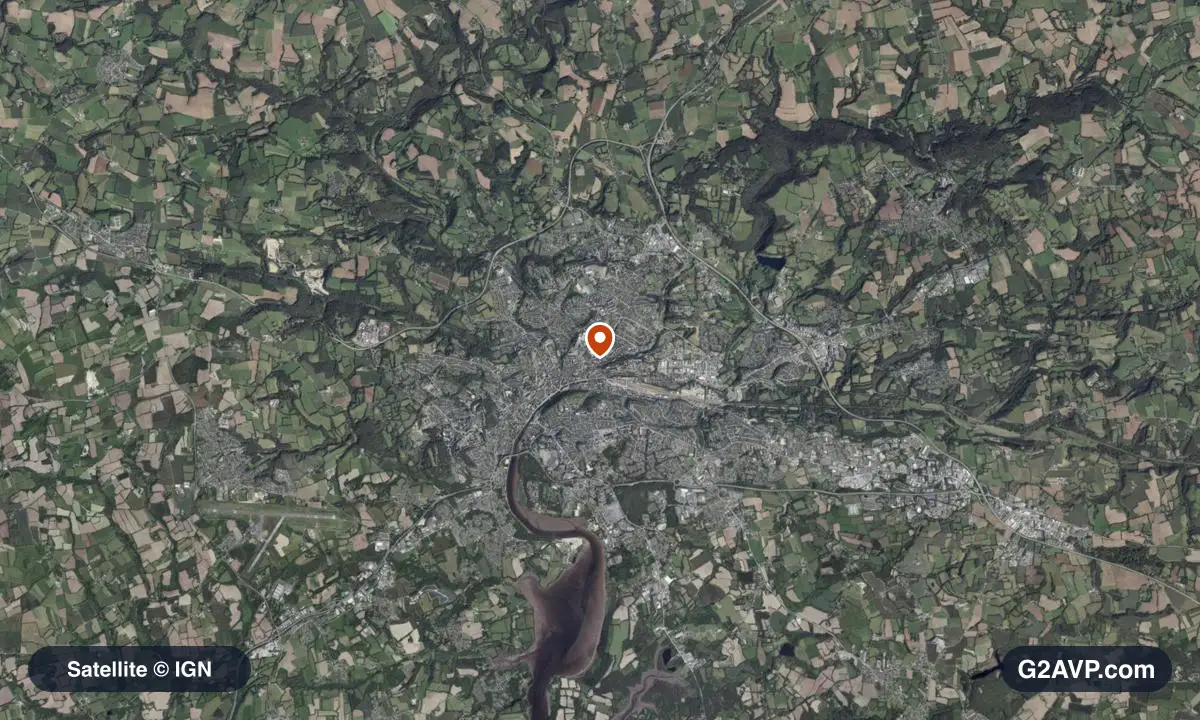 Vue satellite (orthophoto IGN) du secteur de Quimper, même emprise que la carte géologique