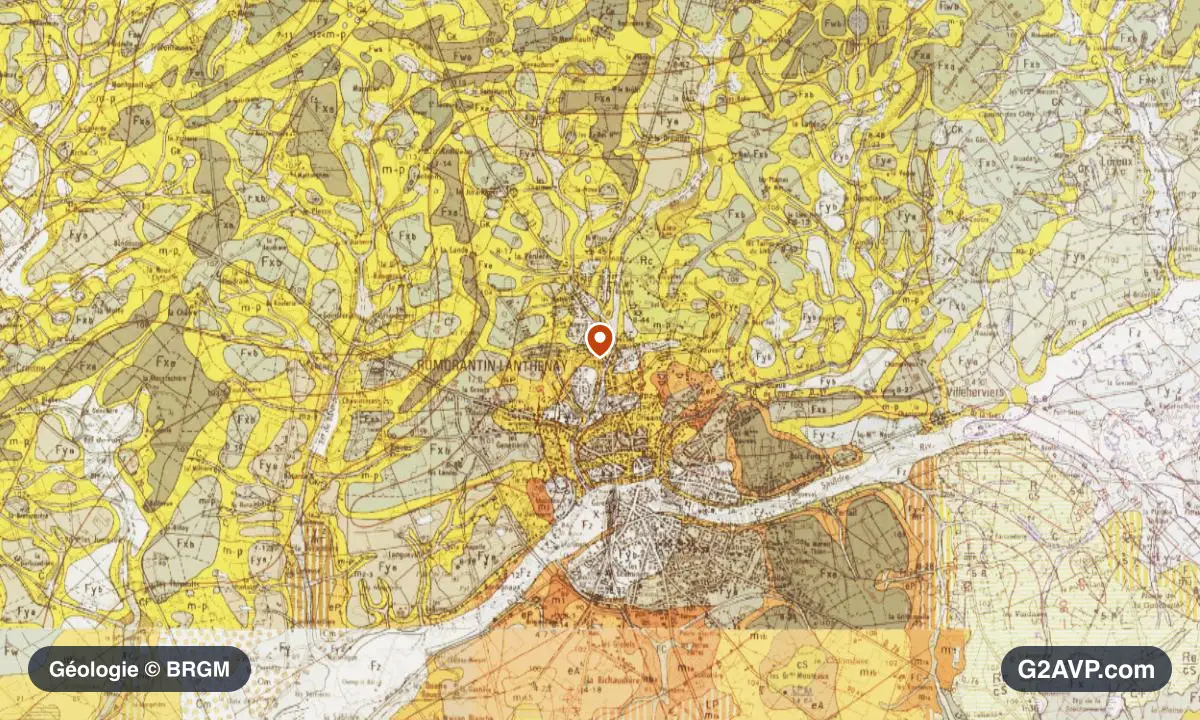 Carte géologique BRGM au 1/50 000 du secteur de Romorantin-Lanthenay : argiles en formations dominantes, repère au centre de la commune
