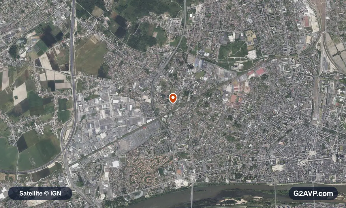 Vue satellite (orthophoto IGN) du secteur de Saint-Jean-de-la-Ruelle, même emprise que la carte géologique